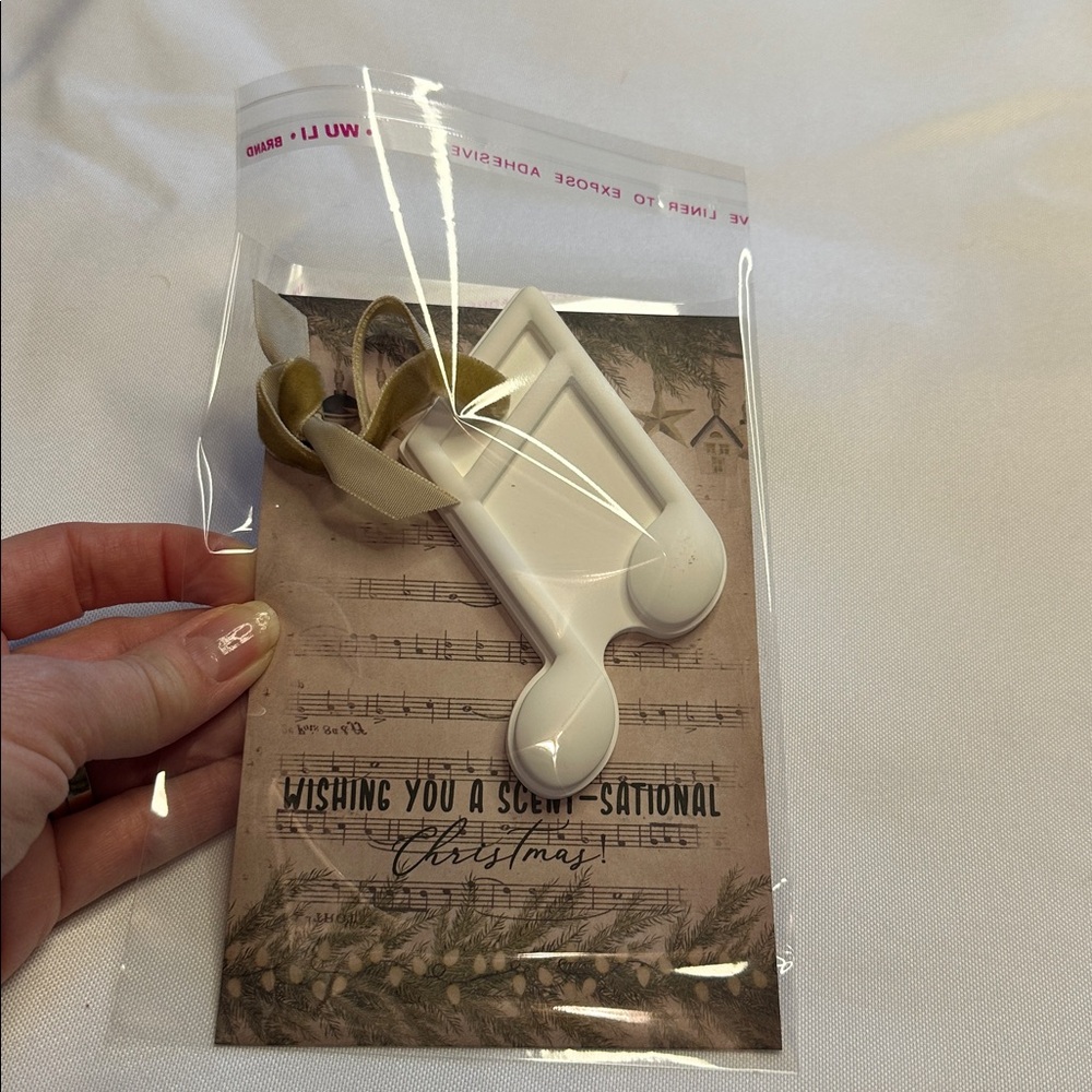 Vintage Style White Music Note Ornament Coquette Shabby Chic Holiday Decor